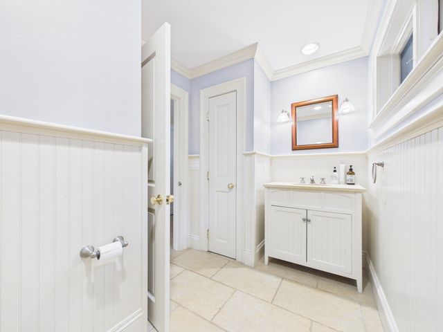 218 Pine St, Rehoboth, MA 02769