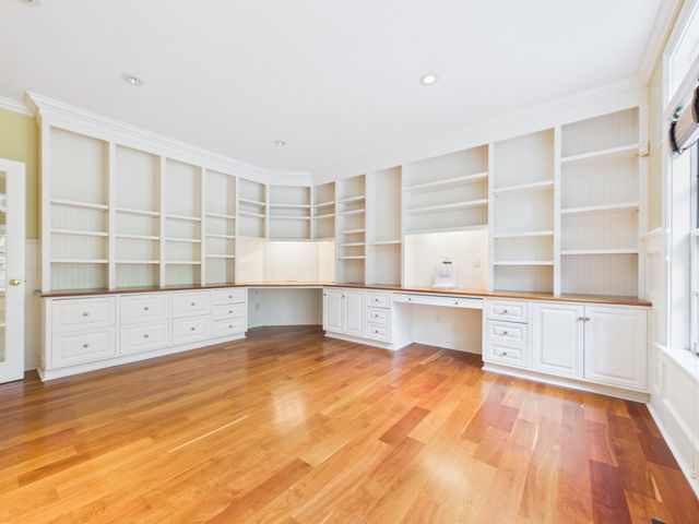 218 Pine St, Rehoboth, MA 02769