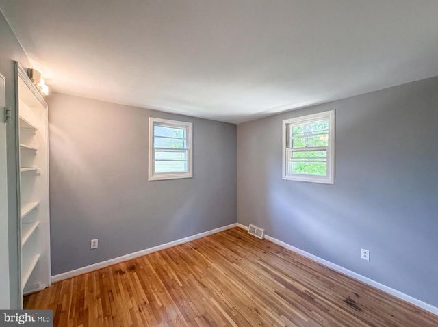 4027 LAWRENCE AVE, Kensington, MD 20895