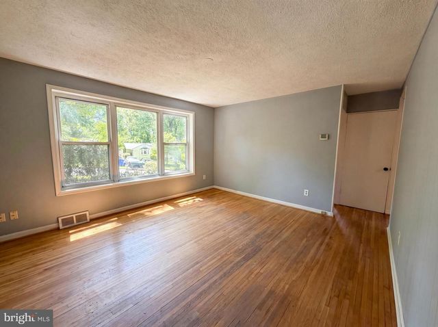 4027 LAWRENCE AVE, Kensington, MD 20895