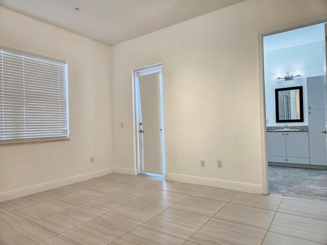 1741 NW 124th Place, Pembroke Pines, FL 33028