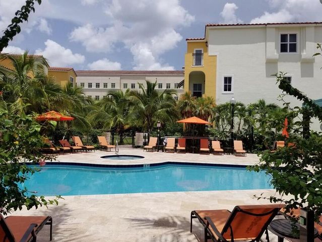 1741 NW 124th Place, Pembroke Pines, FL 33028