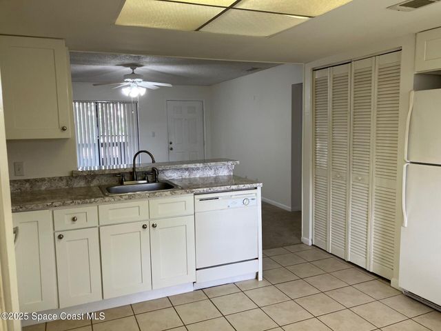 1515 Huntington Lane, 223, Rockledge, FL 32955