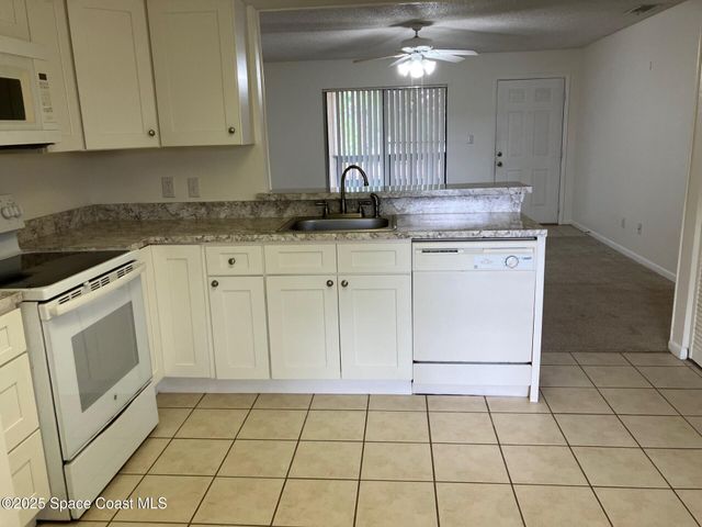 1515 Huntington Lane, 223, Rockledge, FL 32955