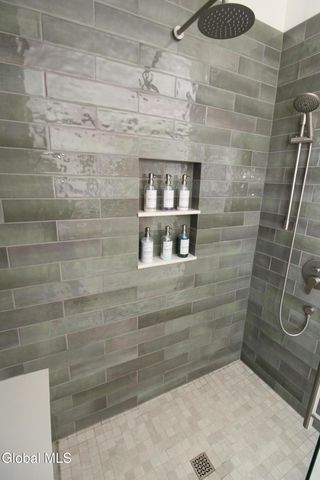 58 Chatsworth Way, Clifton Park, NY 12065