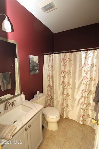 58 Chatsworth Way, Clifton Park, NY 12065