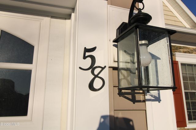 58 Chatsworth Way, Clifton Park, NY 12065