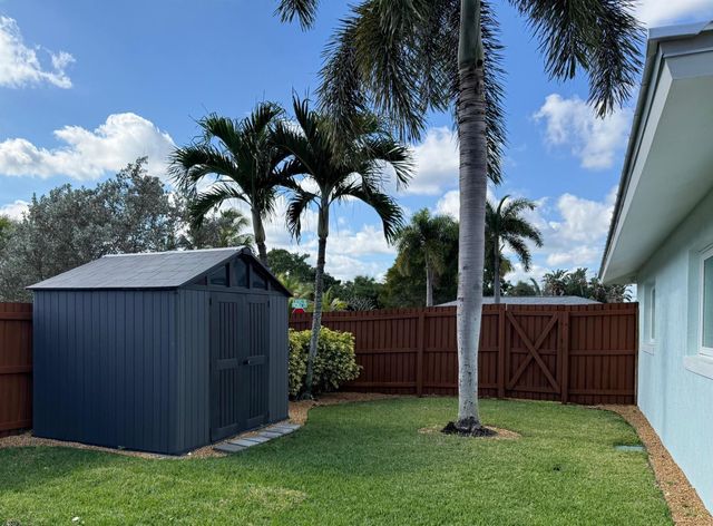 1611 Treemont Avenue, Jupiter, FL 33469