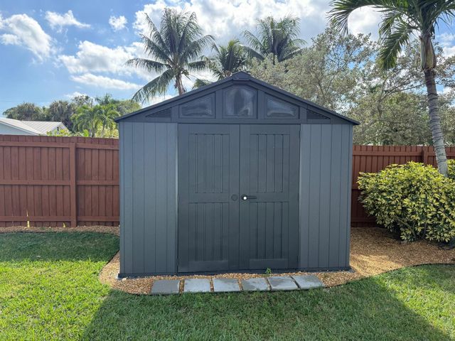 1611 Treemont Avenue, Jupiter, FL 33469