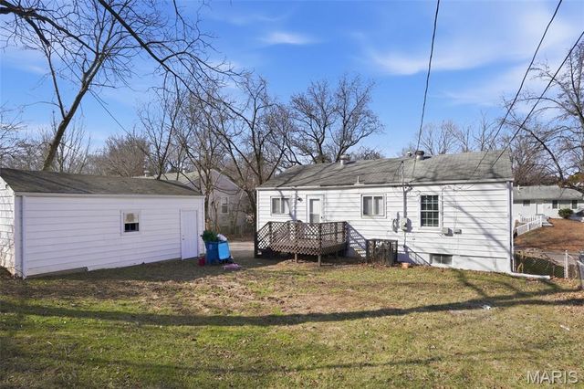 5608 Sapphire Avenue, St Louis, MO 63136