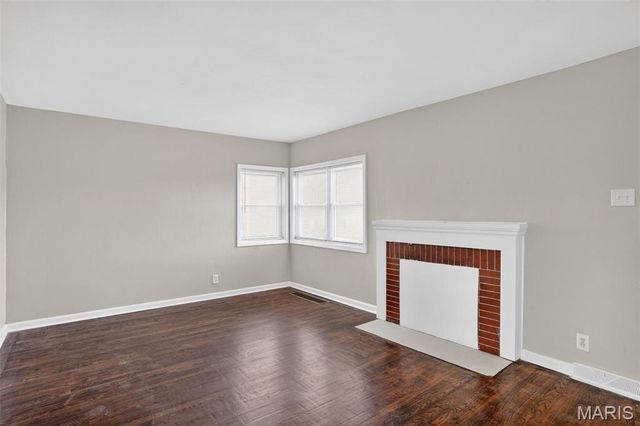 5608 Sapphire Avenue, St Louis, MO 63136