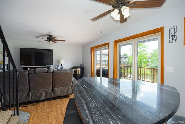 6103 Chelsea Cove N, Hopewell Junction, NY 12533