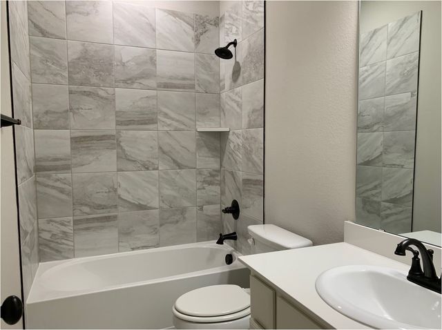 7803 Cottonwood Drive, Greenville, TX 75402