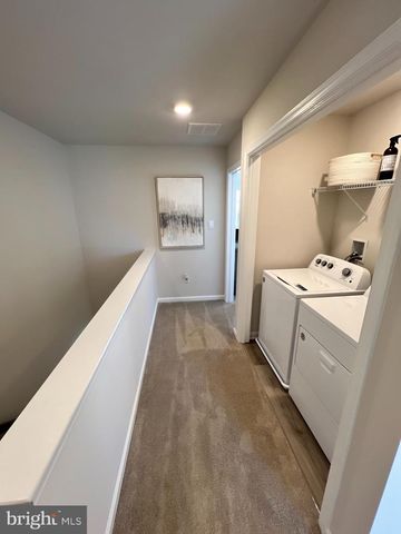 115 JONAGOLD DR, Glassboro, NJ 08028