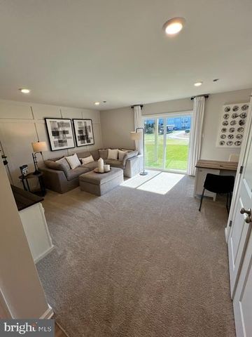 115 JONAGOLD DR, Glassboro, NJ 08028