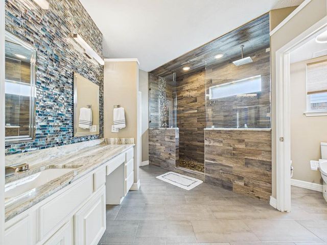 2396 Indigo Harbour Lane, League City, TX 77573