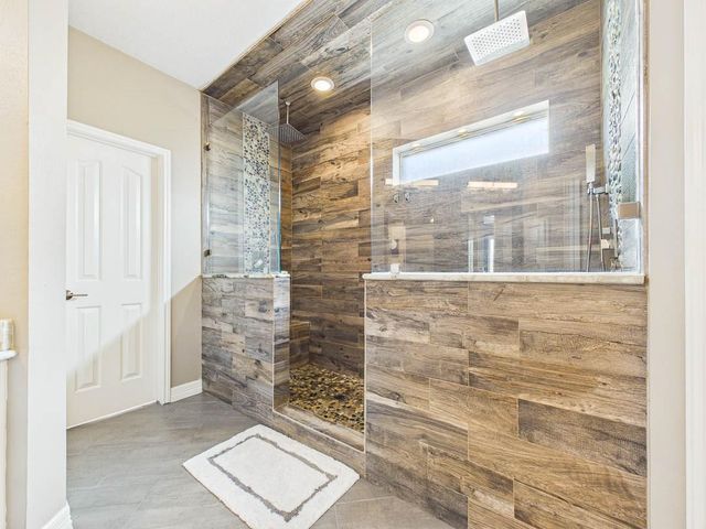2396 Indigo Harbour Lane, League City, TX 77573