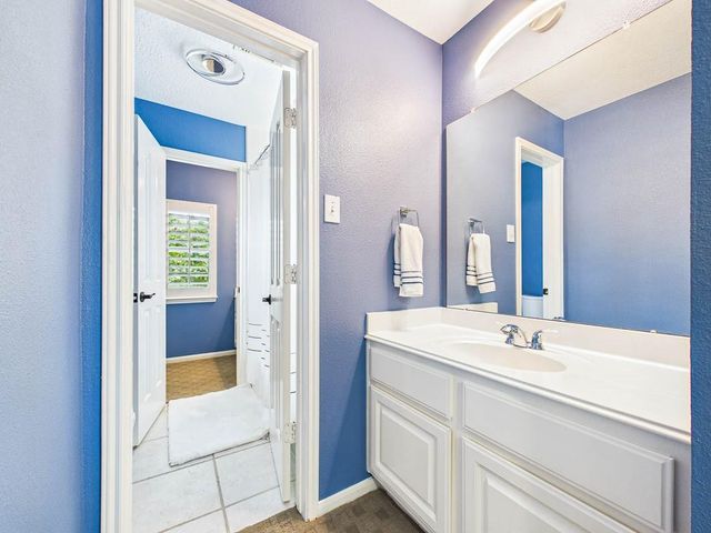 2396 Indigo Harbour Lane, League City, TX 77573