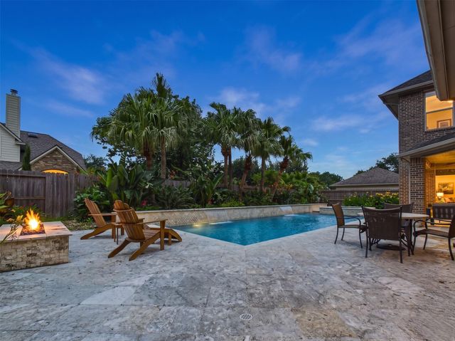2396 Indigo Harbour Lane, League City, TX 77573