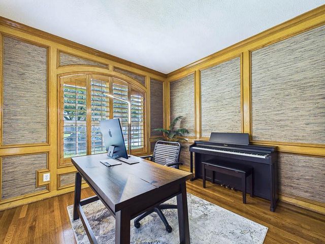 2396 Indigo Harbour Lane, League City, TX 77573