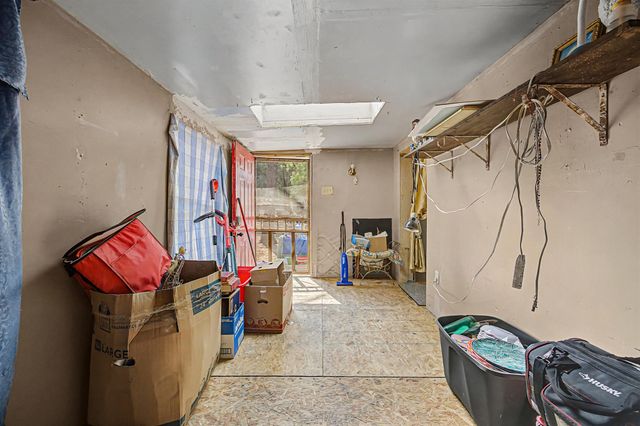 105 S Austin DR, Paige, TX 78659