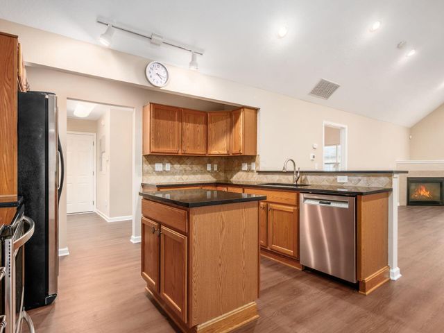 4888 Ashleigh Drive, Dublin, OH 43016