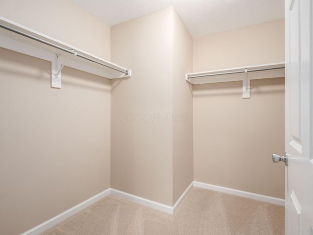 4888 Ashleigh Drive, Dublin, OH 43016