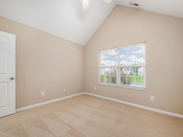 4888 Ashleigh Drive, Dublin, OH 43016