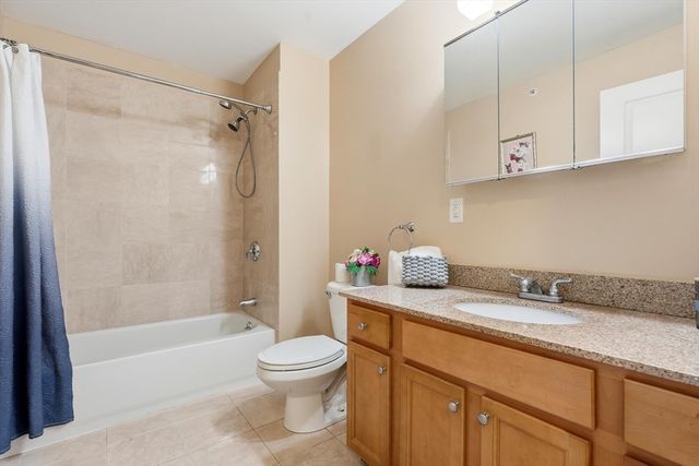 11 Cheriton Rd 306, Boston, MA 02132