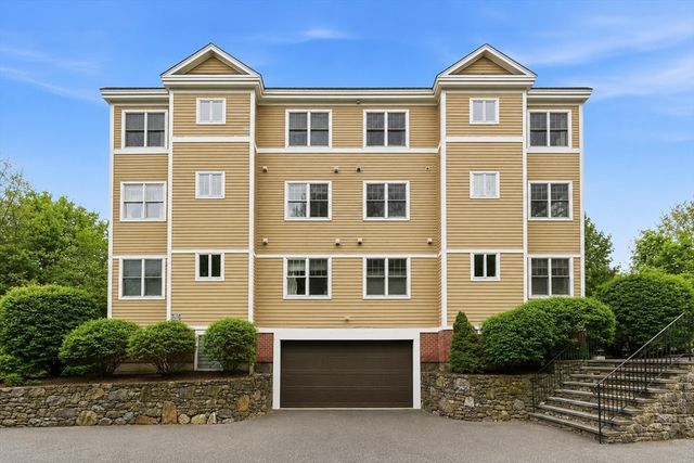11 Cheriton Rd 306, Boston, MA 02132