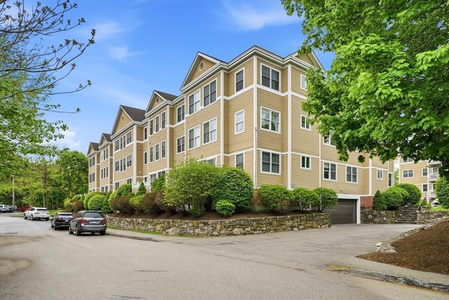 11 Cheriton Rd 306, Boston, MA 02132