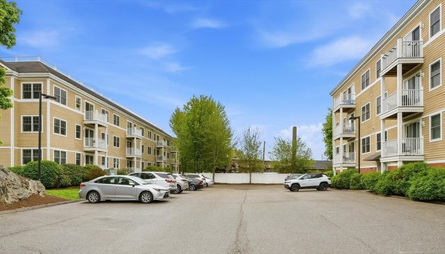 11 Cheriton Rd 306, Boston, MA 02132