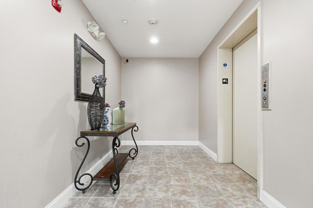 11 Cheriton Rd 306, Boston, MA 02132