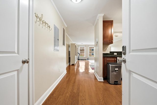 11 Cheriton Rd 306, Boston, MA 02132