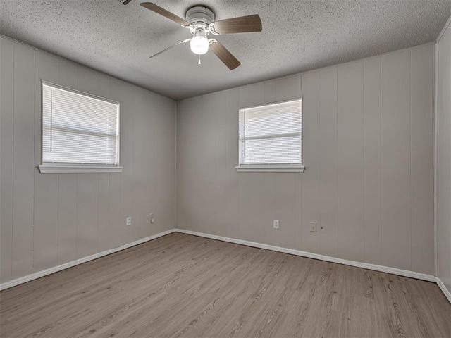 1525 McGregor Drive, Midwest City, OK 73130