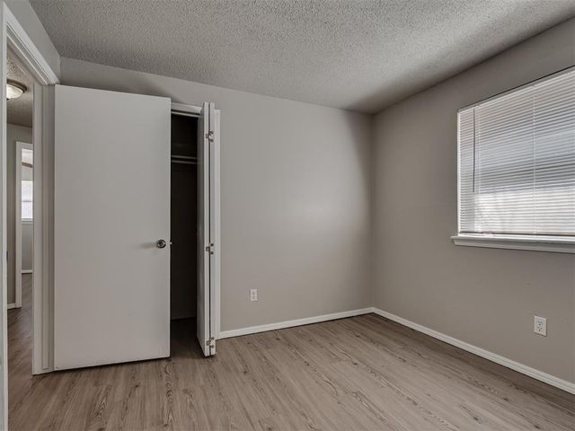 1525 McGregor Drive, Midwest City, OK 73130