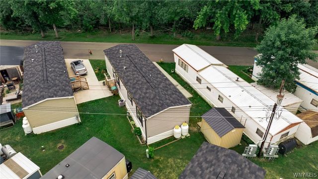 2296 Union Road 63, Cheektowaga, NY 14227