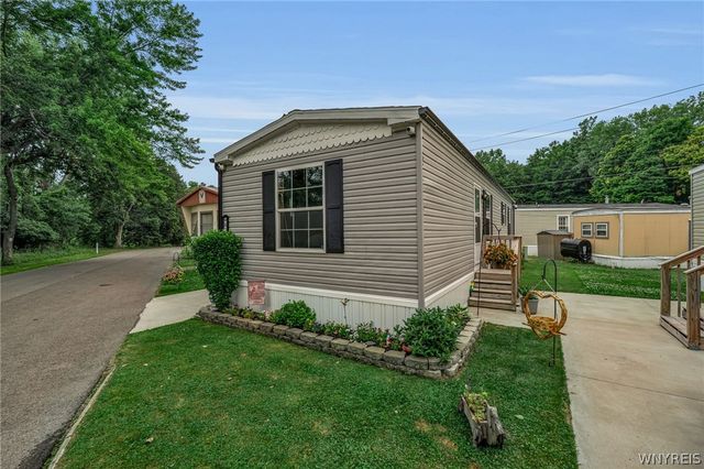 2296 Union Road 63, Cheektowaga, NY 14227