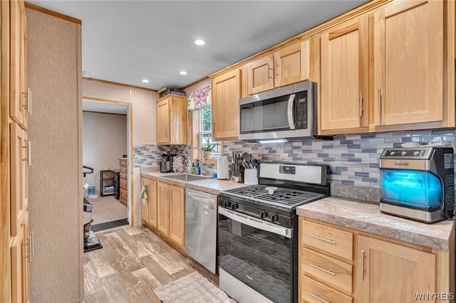 2296 Union Road 63, Cheektowaga, NY 14227