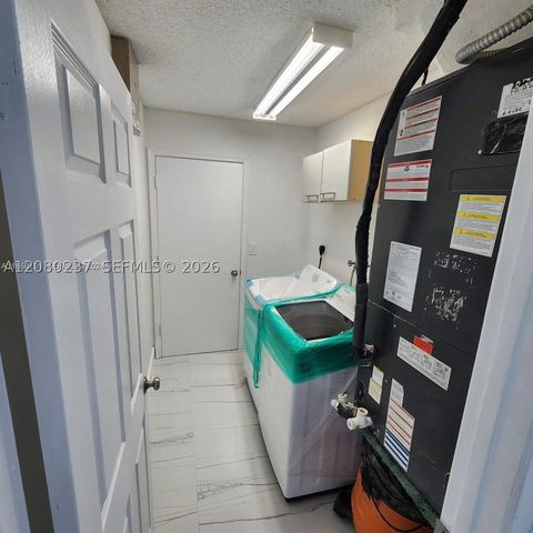 9088 SW 22nd St E, Boca Raton, FL 33428