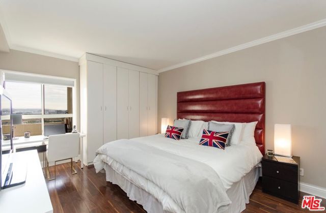 1131 ALTA LOMA Road 403, West Hollywood, CA 90069