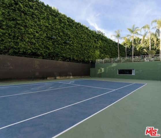 1131 ALTA LOMA Road 403, West Hollywood, CA 90069