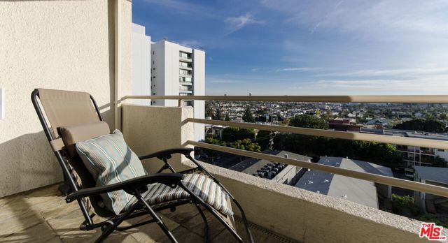 1131 ALTA LOMA Road 403, West Hollywood, CA 90069
