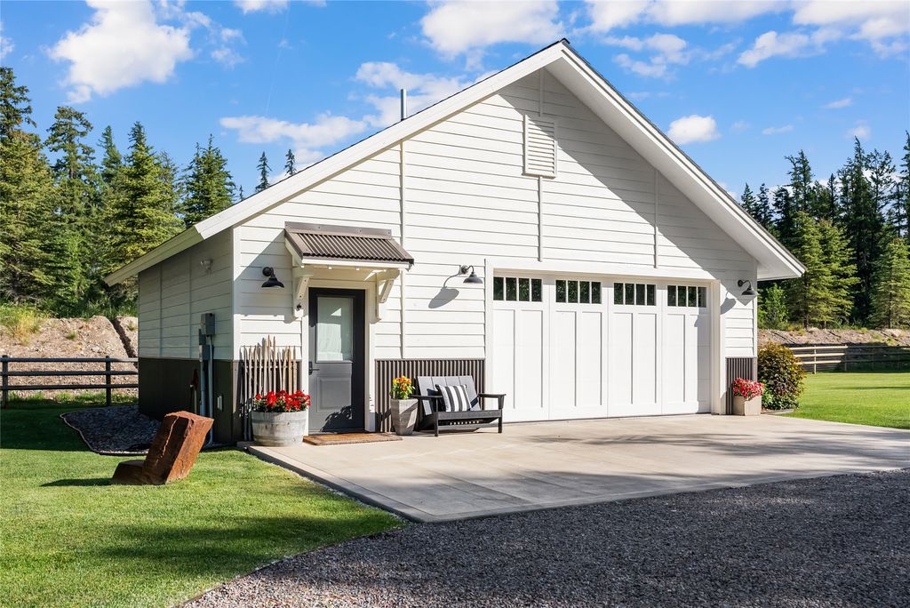 14833 Sunburst Drive, Bigfork, MT 59911 photo 11