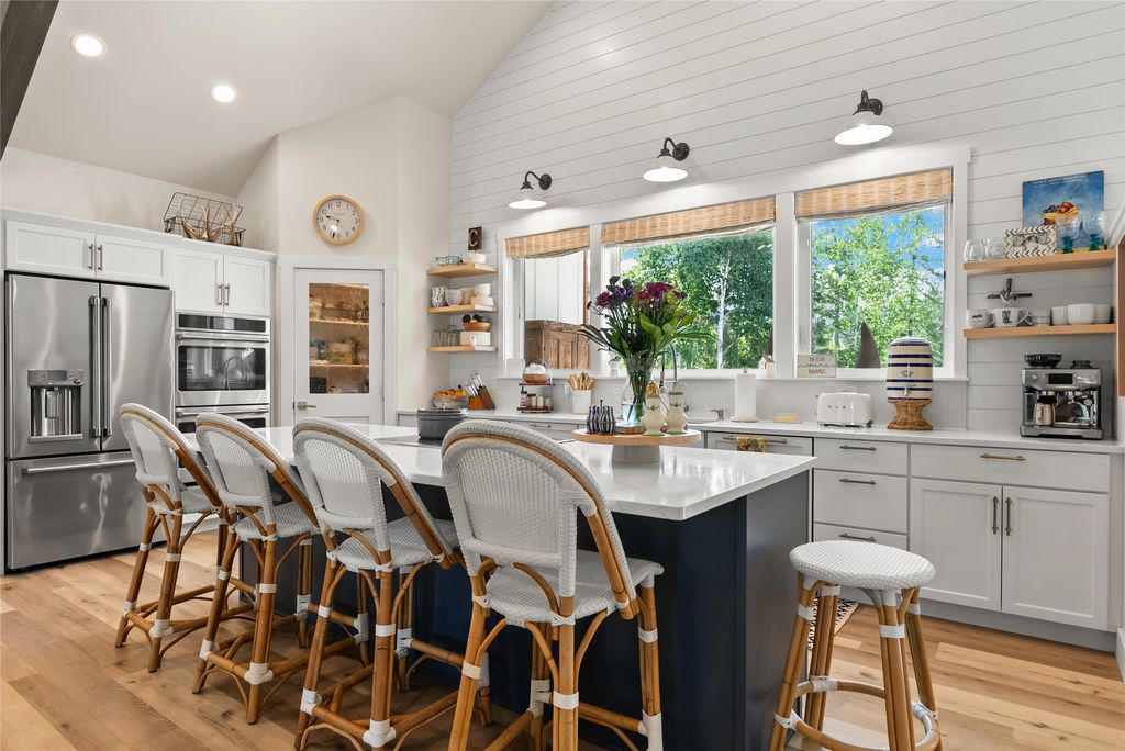 14833 Sunburst Drive, Bigfork, MT 59911 photo 33