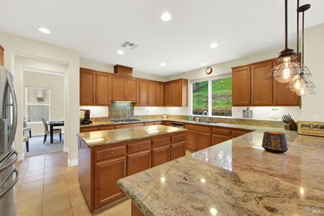 4615 Orchestra Pl, Fairfield, CA 94534