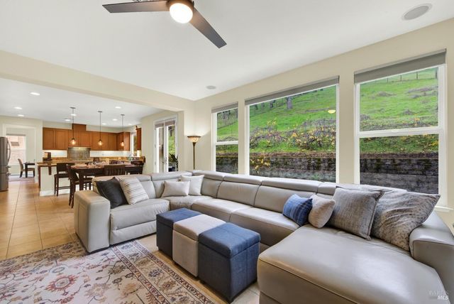 4615 Orchestra Pl, Fairfield, CA 94534