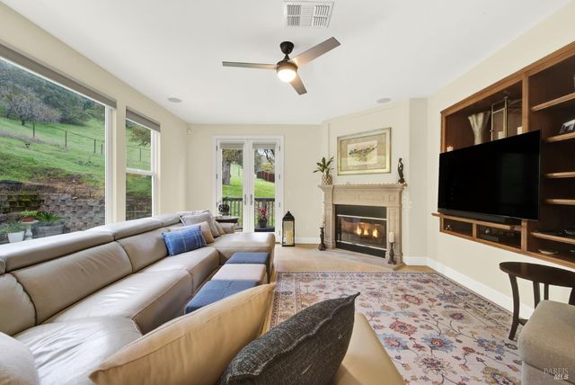 4615 Orchestra Pl, Fairfield, CA 94534