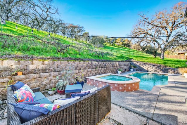 4615 Orchestra Pl, Fairfield, CA 94534