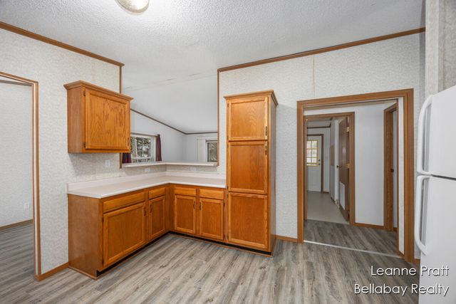 9820 W 5 Point Highway, Kalamo Twp, MI 49021